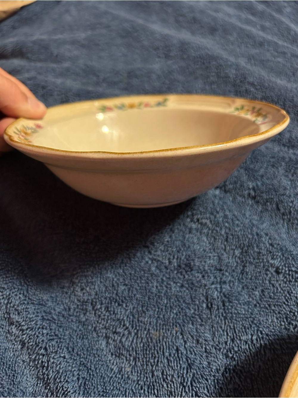 Cream Ceramic Cottage Pattern Soup Bowls - Set of 2 - Picture 2 of 3